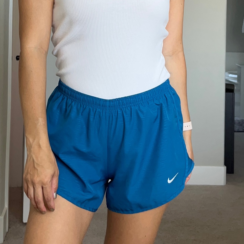Athletic shorts
